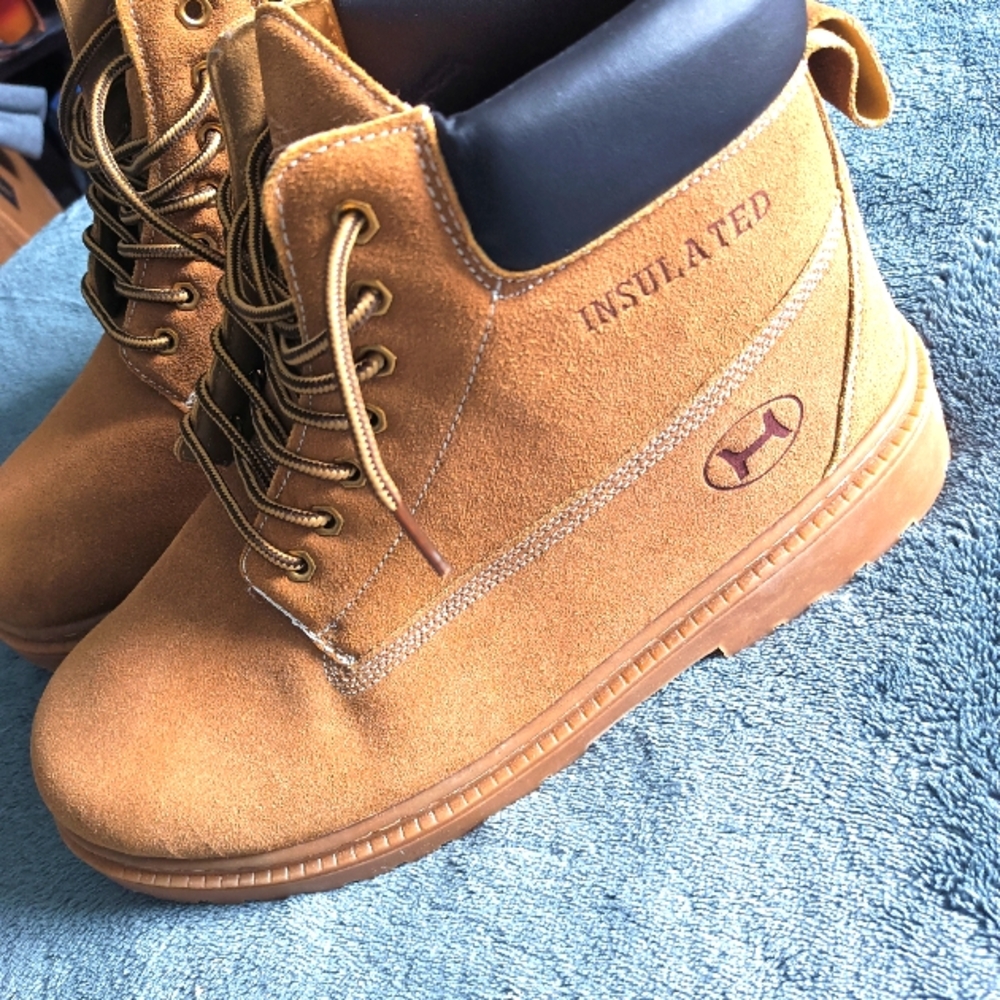 MEN'S WORK BOOTS (BRAND NEW) SIZE 12 TAN COLOR !!! CHEAP!!! $25